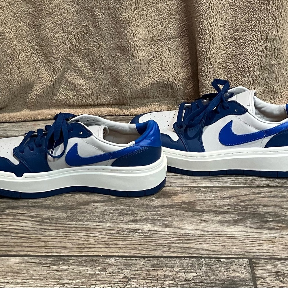 AIR Jordan 1 Retro Elevate Low 'French Blue' Size Women 10.5 - Picture 7 of 13